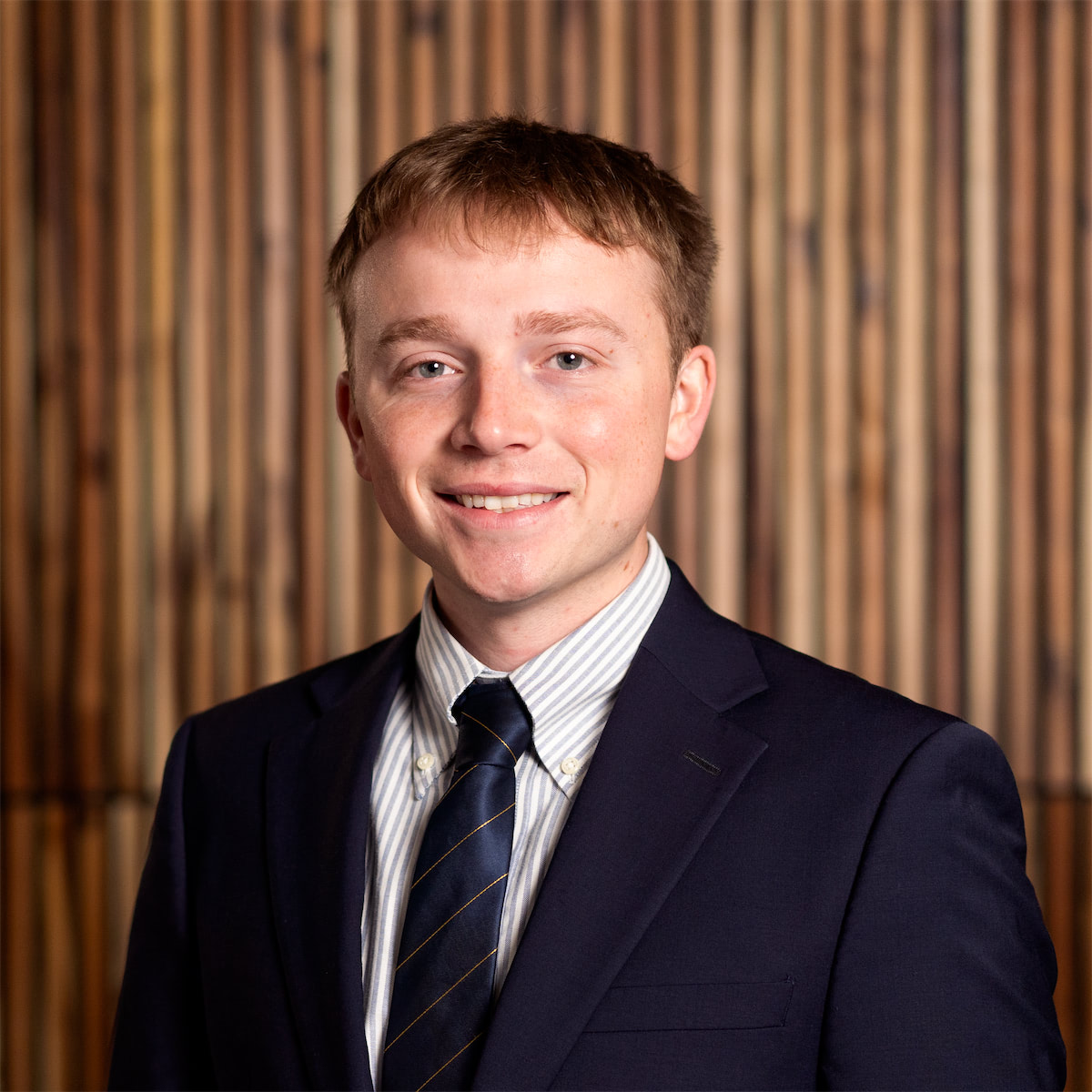 Headshot of Craig